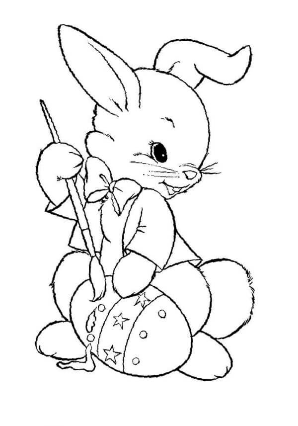 Osterhasen mit Pinsel bemalen