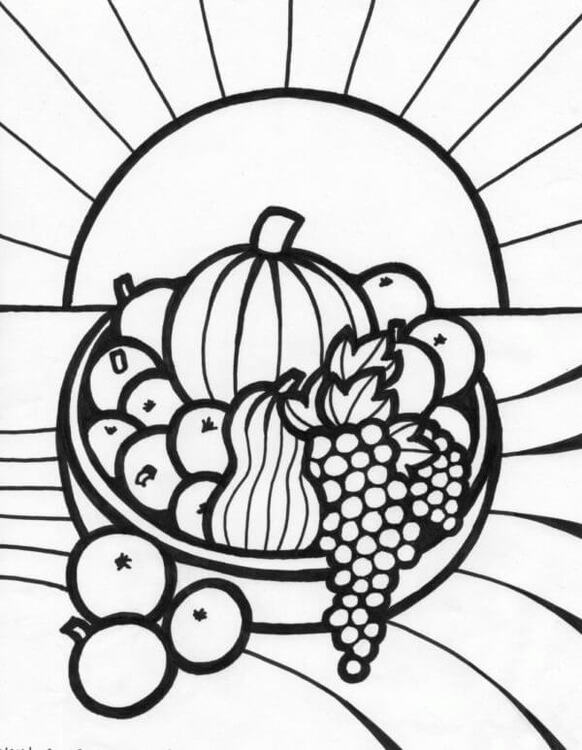 Einen Obstkorb auf einem Sonnenuntergang Hintergrund