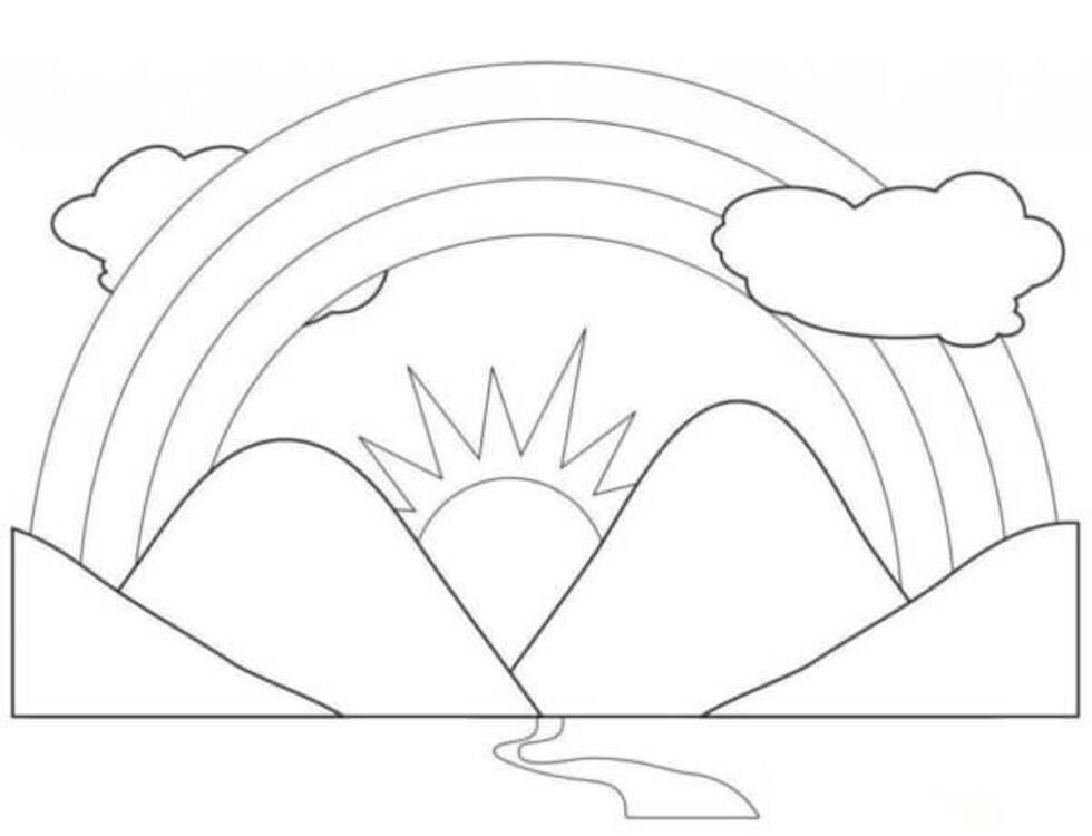 Regenbogen und Sonnenuntergang in den Bergen